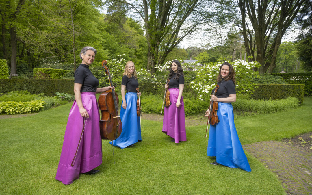 Het_Strijkkwartet_huwelijk-bruiloft-galarokken