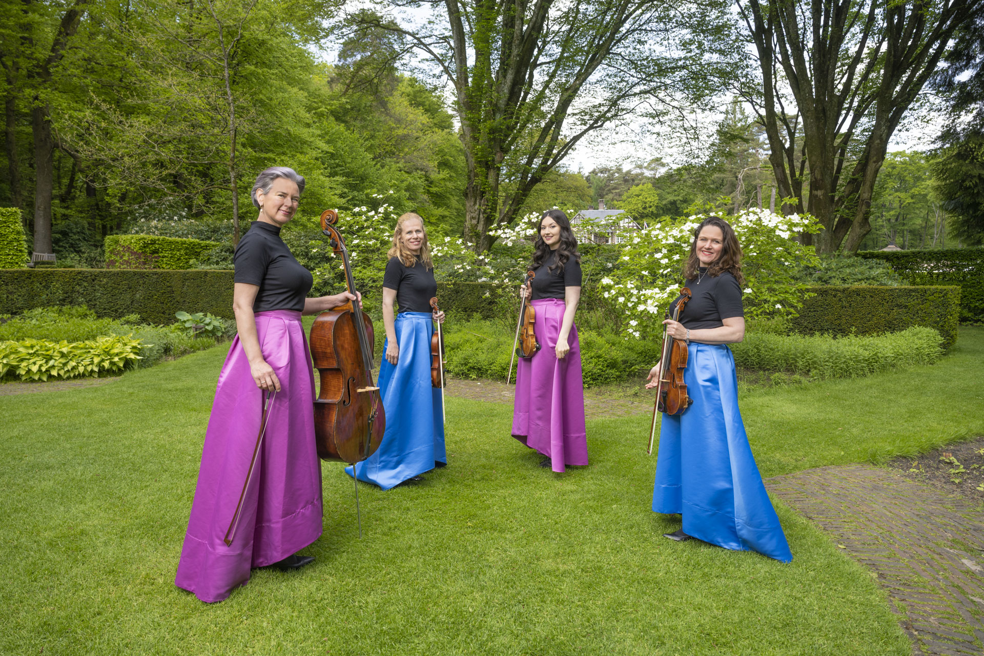 Het_Strijkkwartet_huwelijk-bruiloft-galarokken